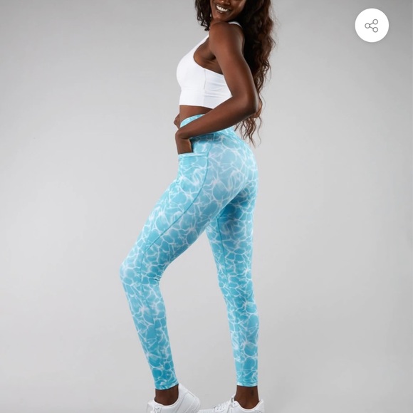 BuffBunny Limitless Leggings size Large BNWT - Picture 7 of 7